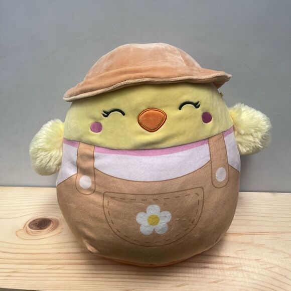 Squishmallow Aimee The Chick with Overalls & Hat 2022 Easter Stuffed Animal - Picture 1 of 4